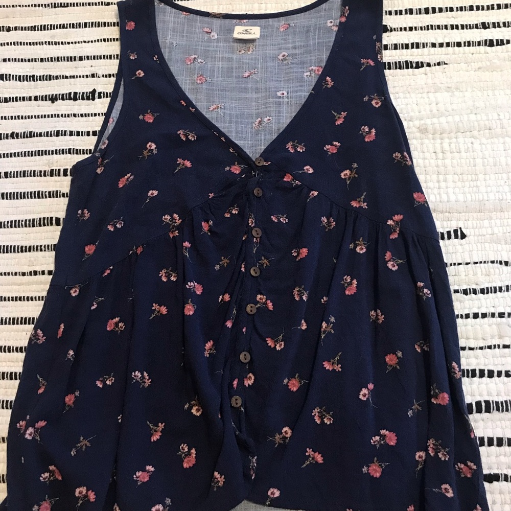 Floral Flowy Button-up Tank Top